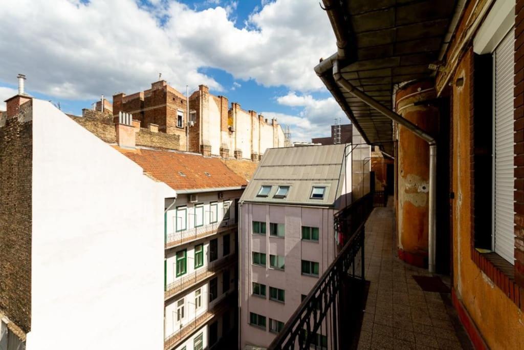 Apartment Historic Charm On Dohany Street By Newave *